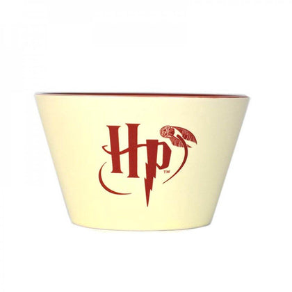 Official Hogwarts Crest Bowl at the best quality and price at House Of Spells- Fandom Collectable Shop. Get Your Hogwarts Crest Bowl now with 15% discount using code FANDOM at Checkout. www.houseofspells.co.uk.