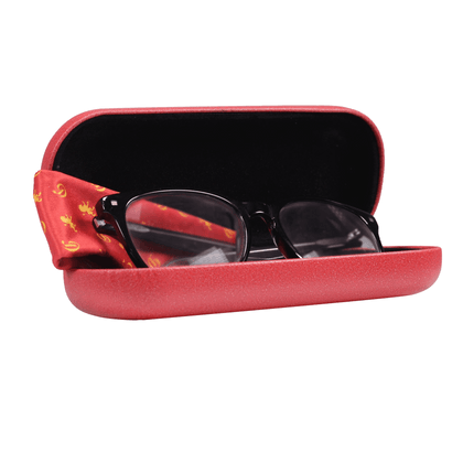 Official Glasses Case Gryffindor at the best quality and price at House Of Spells- Fandom Collectable Shop. Get Your Glasses Case Gryffindor now with 15% discount using code FANDOM at Checkout. www.houseofspells.co.uk.
